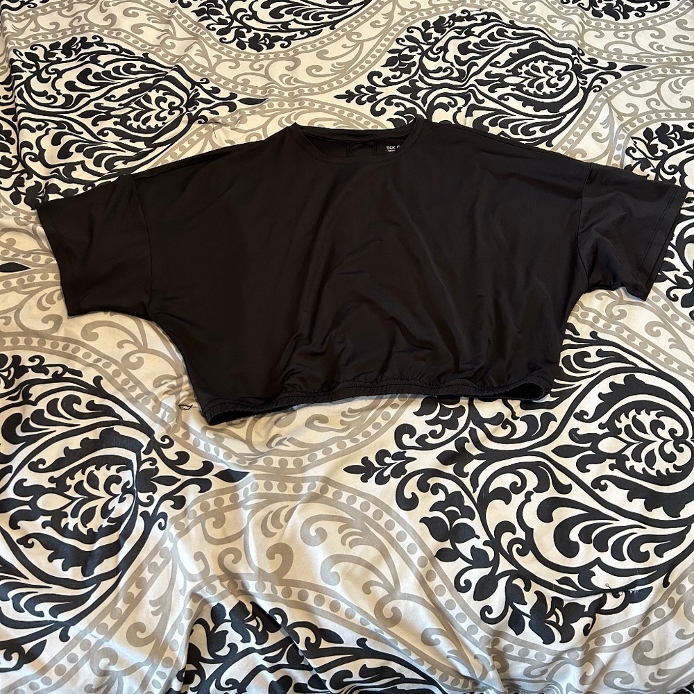 M Tek Gear Black Oversized Workout Crop
